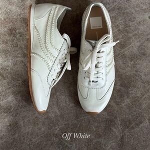 DOLCE VITA CASUAL SNEAKERS